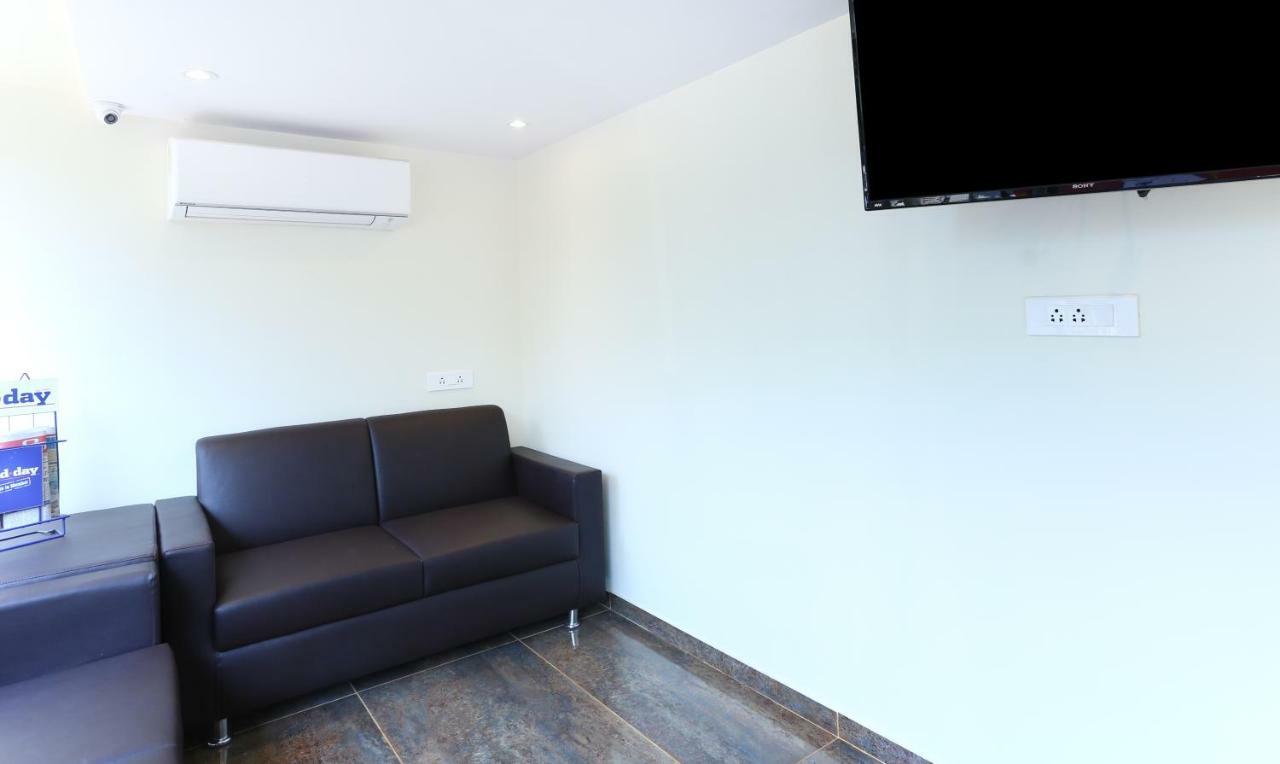 מומביי Treebo Trend Aviva Suites מראה חיצוני תמונה