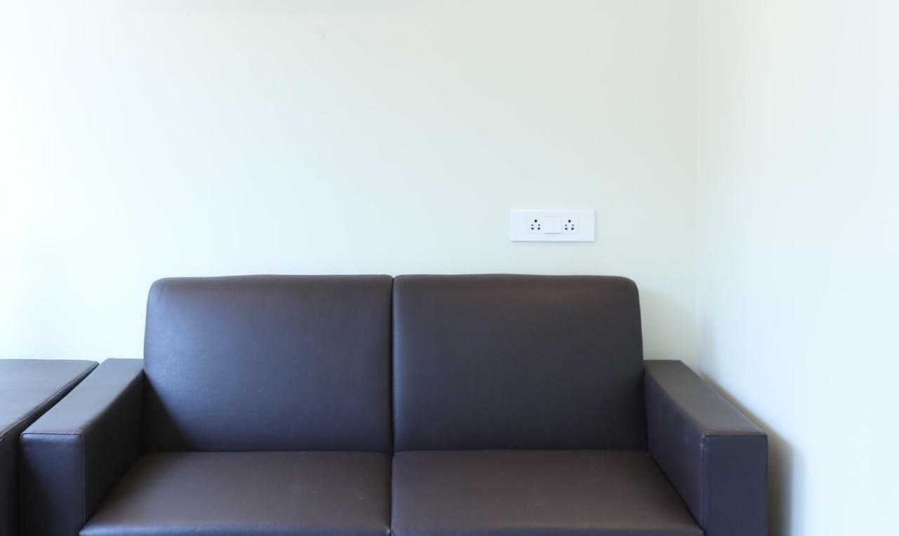 מומביי Treebo Trend Aviva Suites מראה חיצוני תמונה