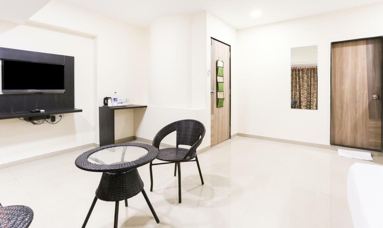 מומביי Treebo Trend Aviva Suites מראה חיצוני תמונה
