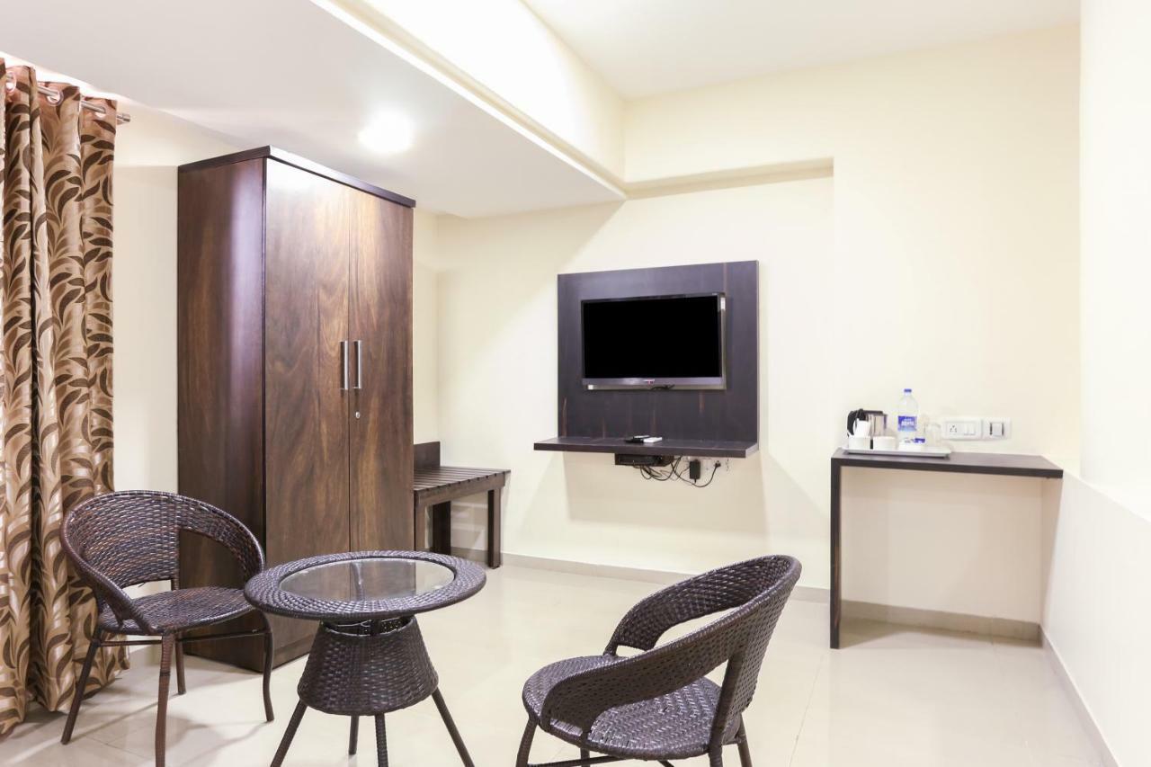מומביי Treebo Trend Aviva Suites מראה חיצוני תמונה